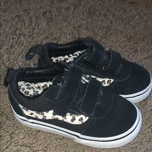 Toddler girls leopard print vans